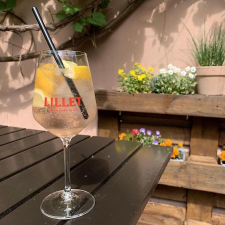 Altes Brauhaus Hotel Weissenfels Bagian luar foto