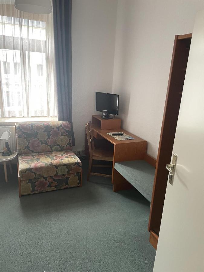 Altes Brauhaus Hotel Weissenfels Bagian luar foto