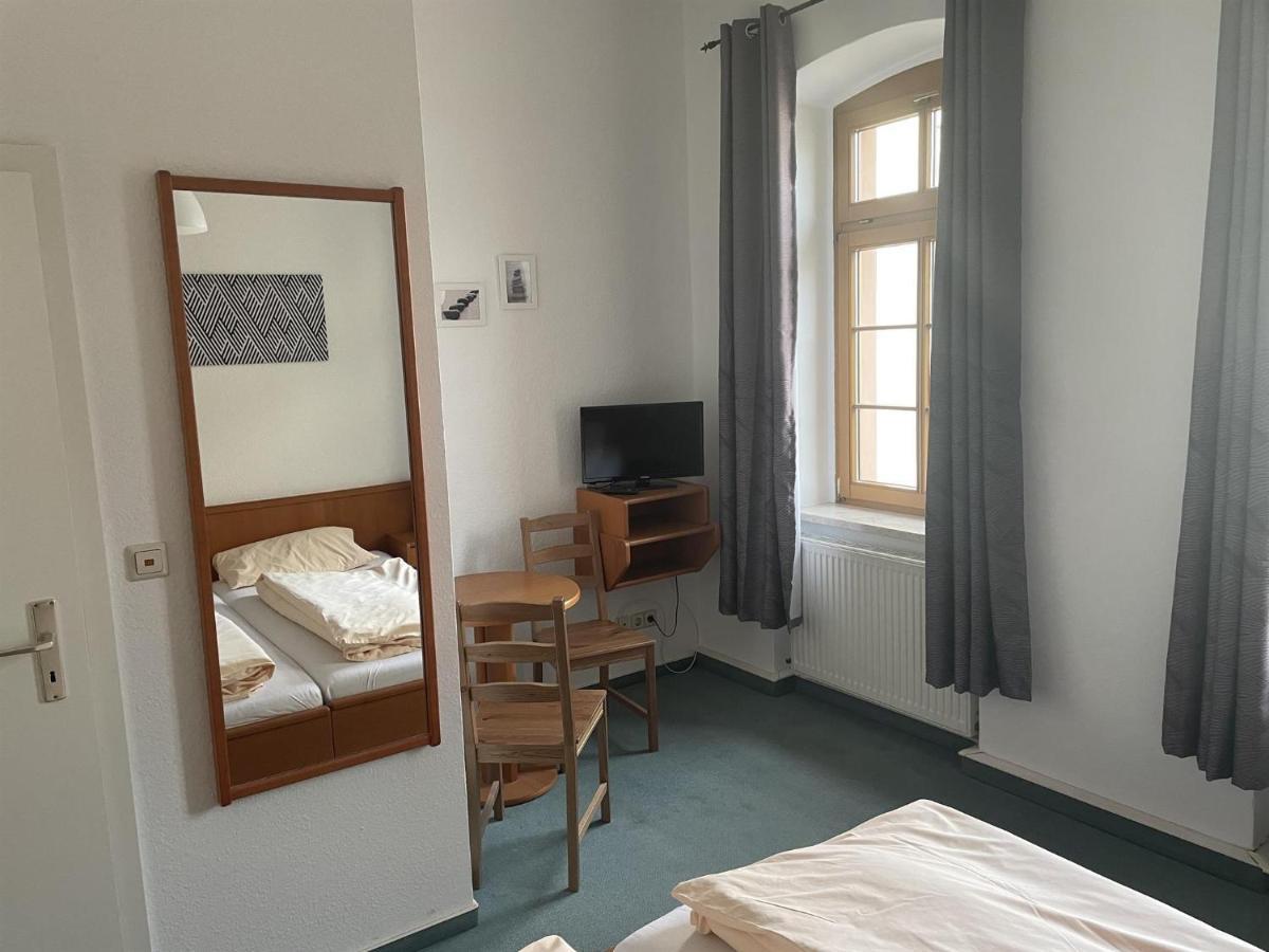 Altes Brauhaus Hotel Weissenfels Bagian luar foto